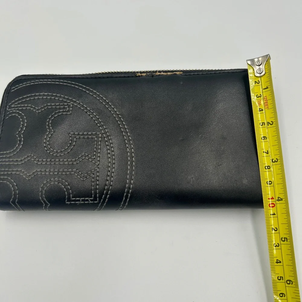 Tory Burch Wallet Womens OS Black Leather Stitched Logo Zip Around B-029
